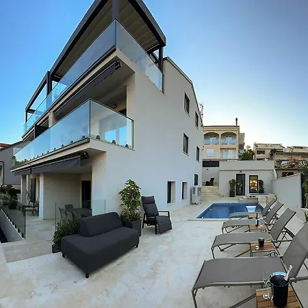 Luxurious In Korcula With Sauna 브르나